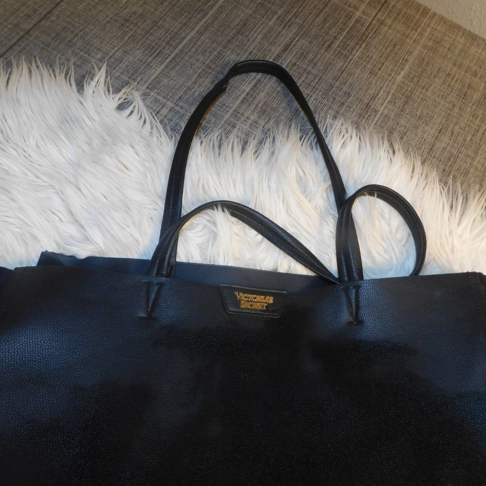 VICTORIAS SECRET TOTE BAG